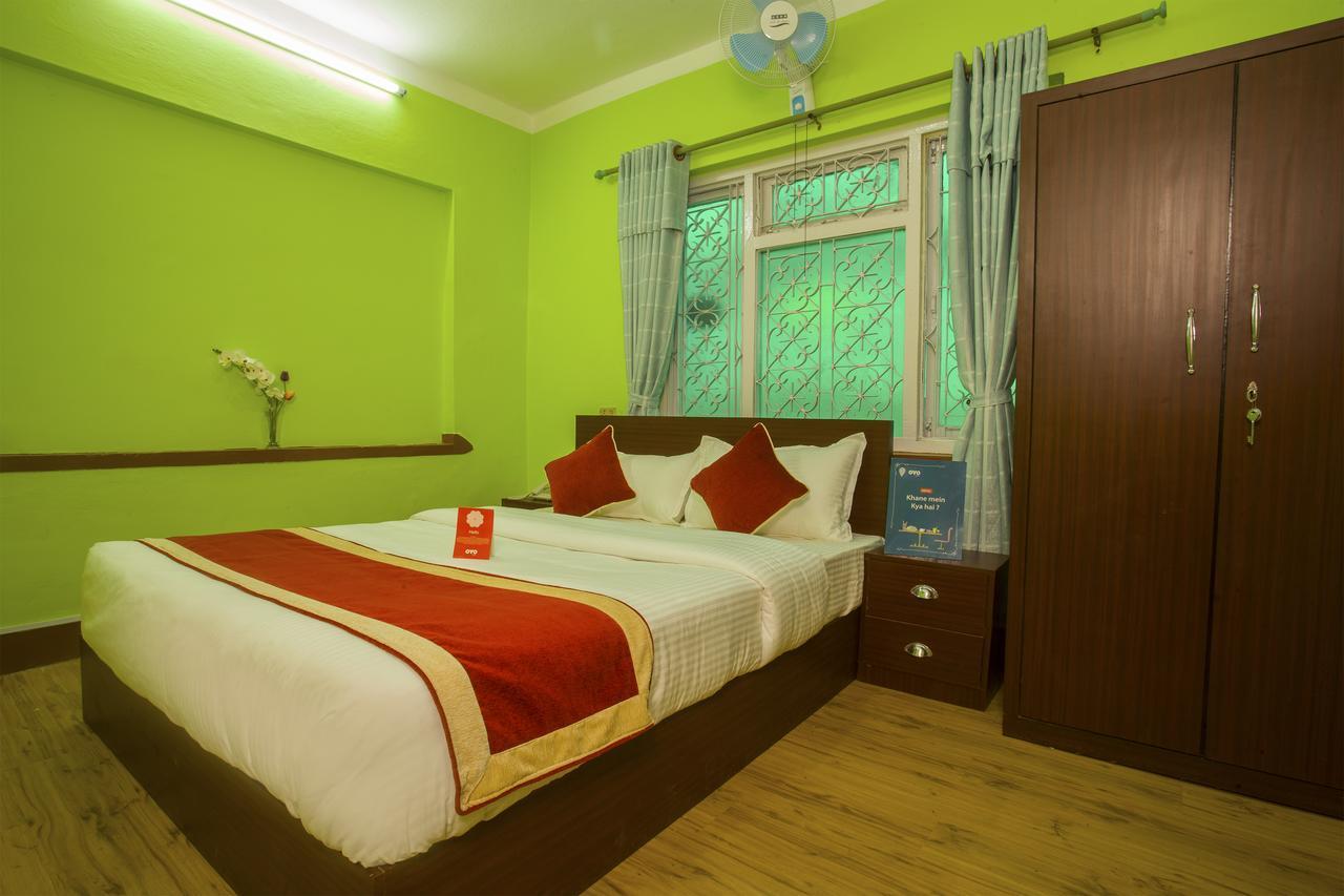 Oyo 146 Somewhere Hotel & Resturant Katmandu Dış mekan fotoğraf