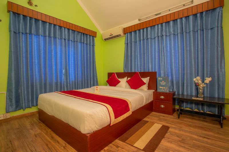 Oyo 146 Somewhere Hotel & Resturant Katmandu Dış mekan fotoğraf
